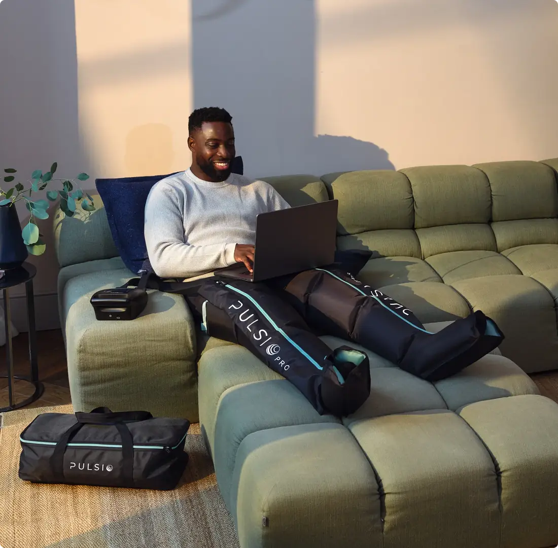 Compression PRO in use on the sofa