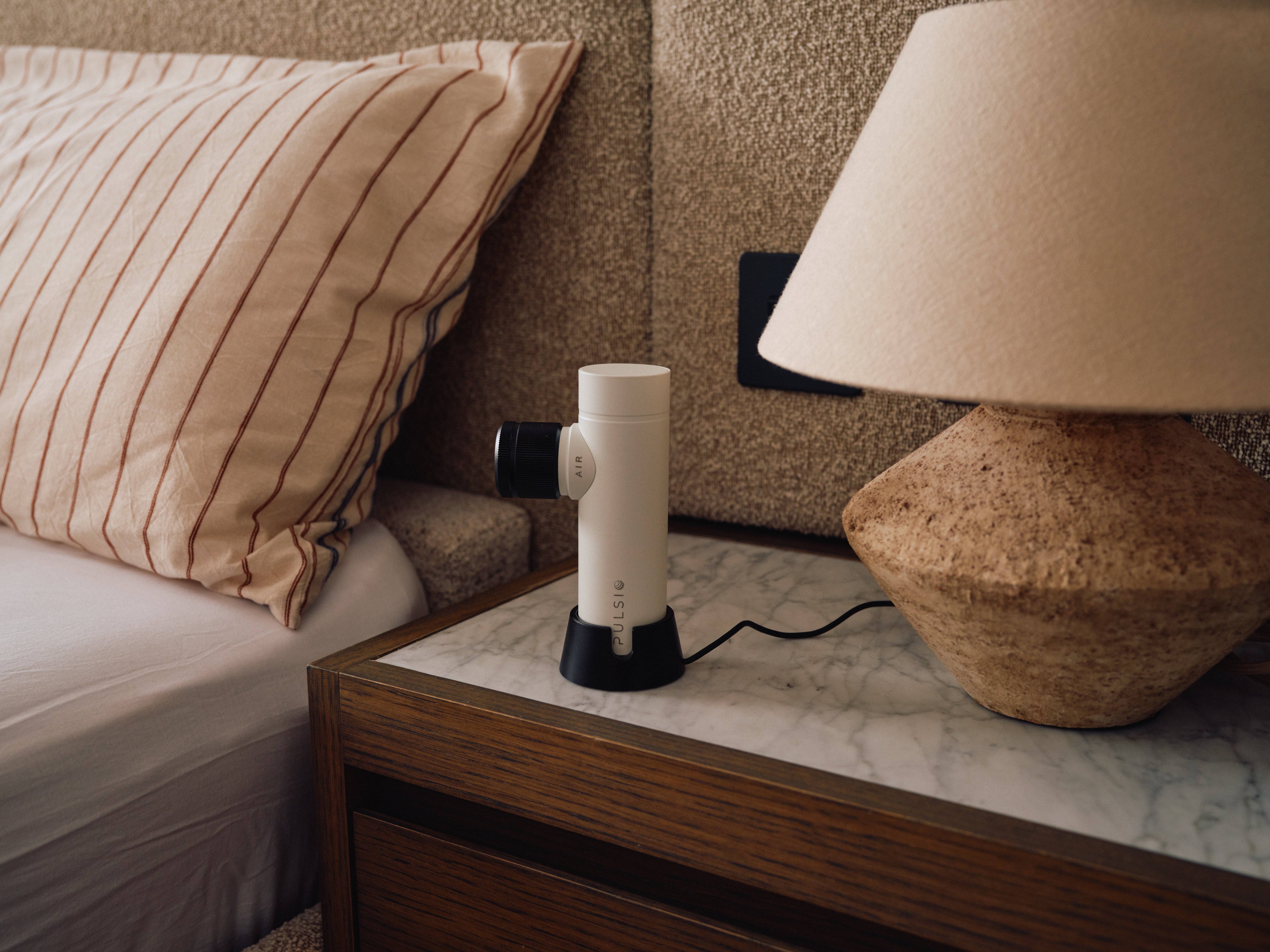 Air Charging Stand